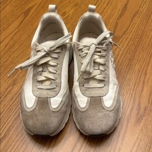 Tory Burch Good Luck Trainer size 9